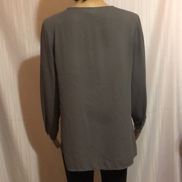 Women's Charming Charlie Gray Blouse Size Small - Picture 4 of 11